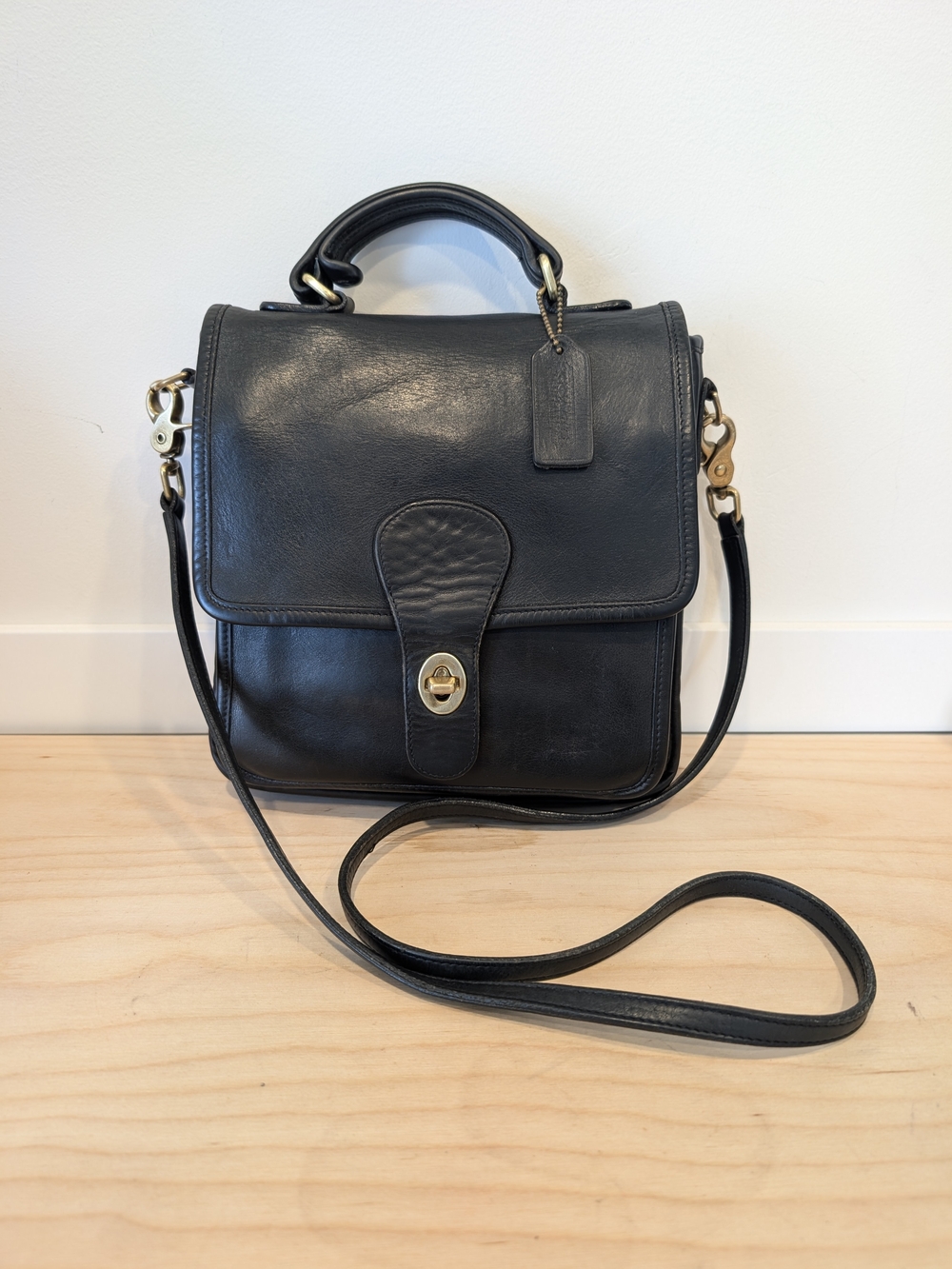 Vintage Coach Station Bag Black Leather Crossbody Top Handle Turnlock - Picture 2 of 11